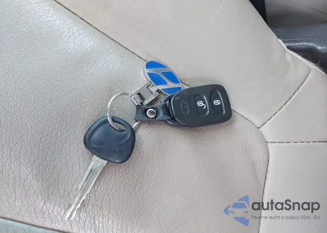 2011 Hyundai Santa Fe Limited V6 z USA, uszkodzony, nr VIN 5XYZK4AG0BG025451